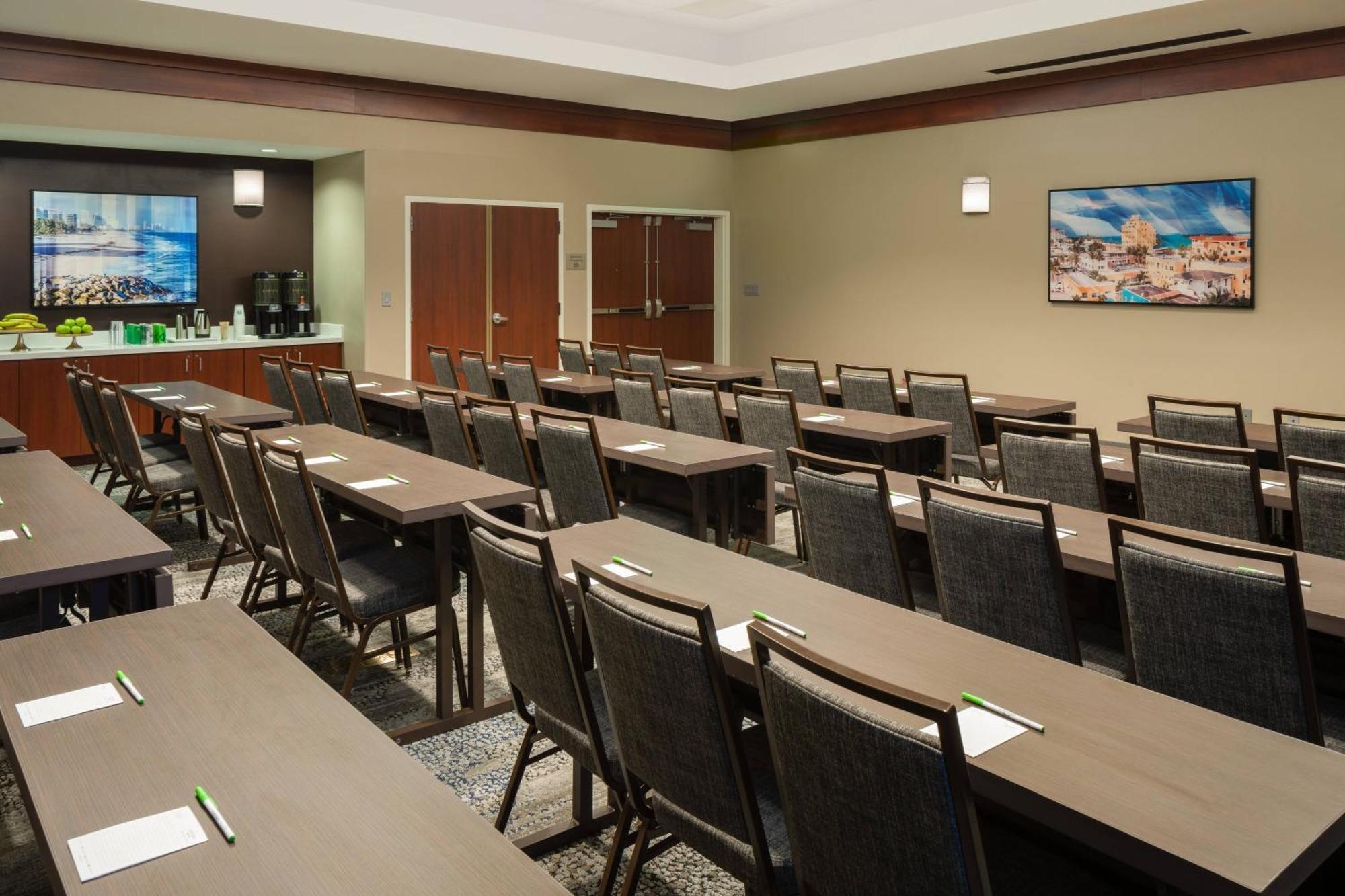 Courtyard By Marriott Fort Lauderdale Airport & Cruise Port Dania Beach Exteriér fotografie