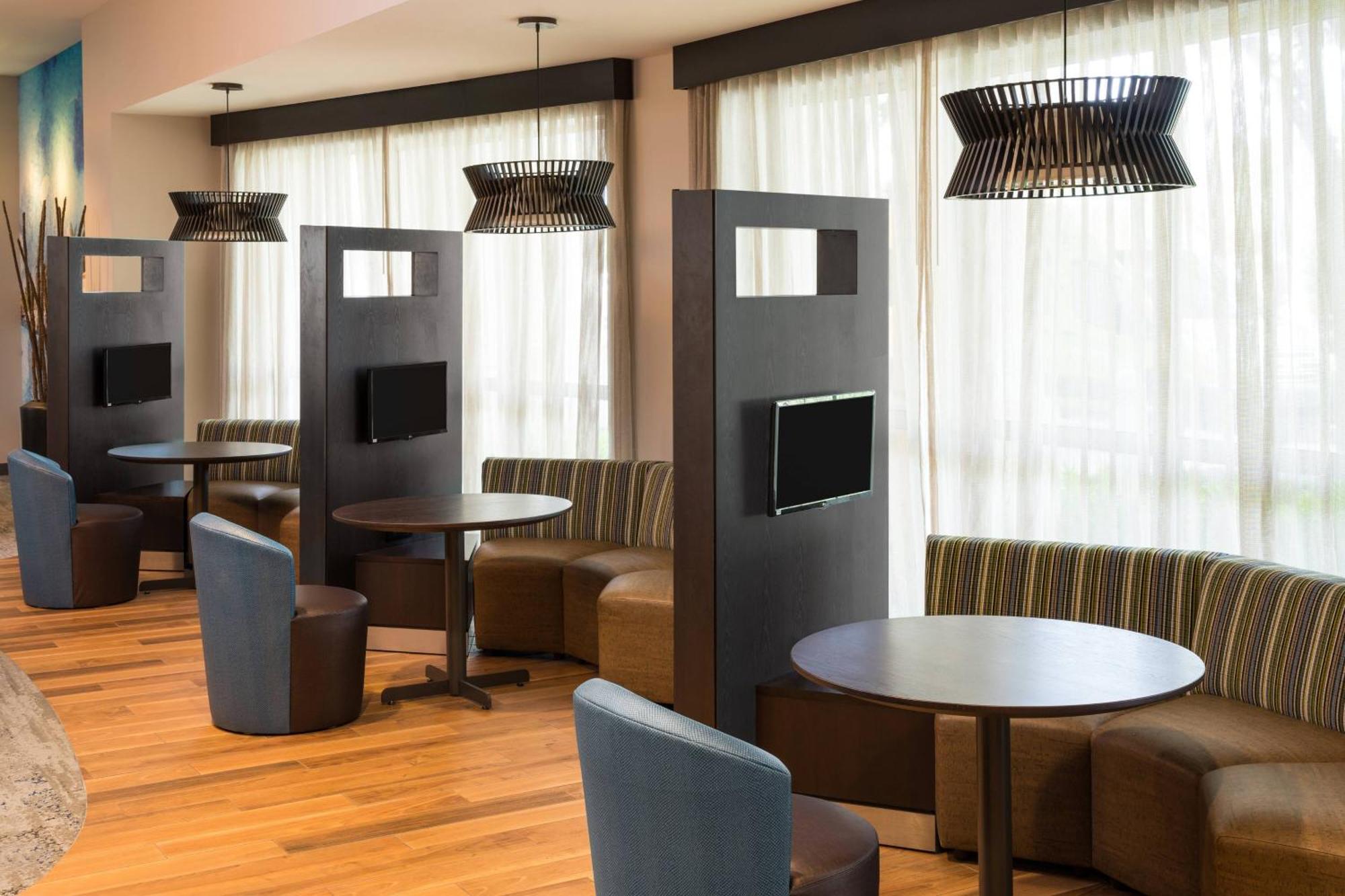 Courtyard By Marriott Fort Lauderdale Airport & Cruise Port Dania Beach Exteriér fotografie
