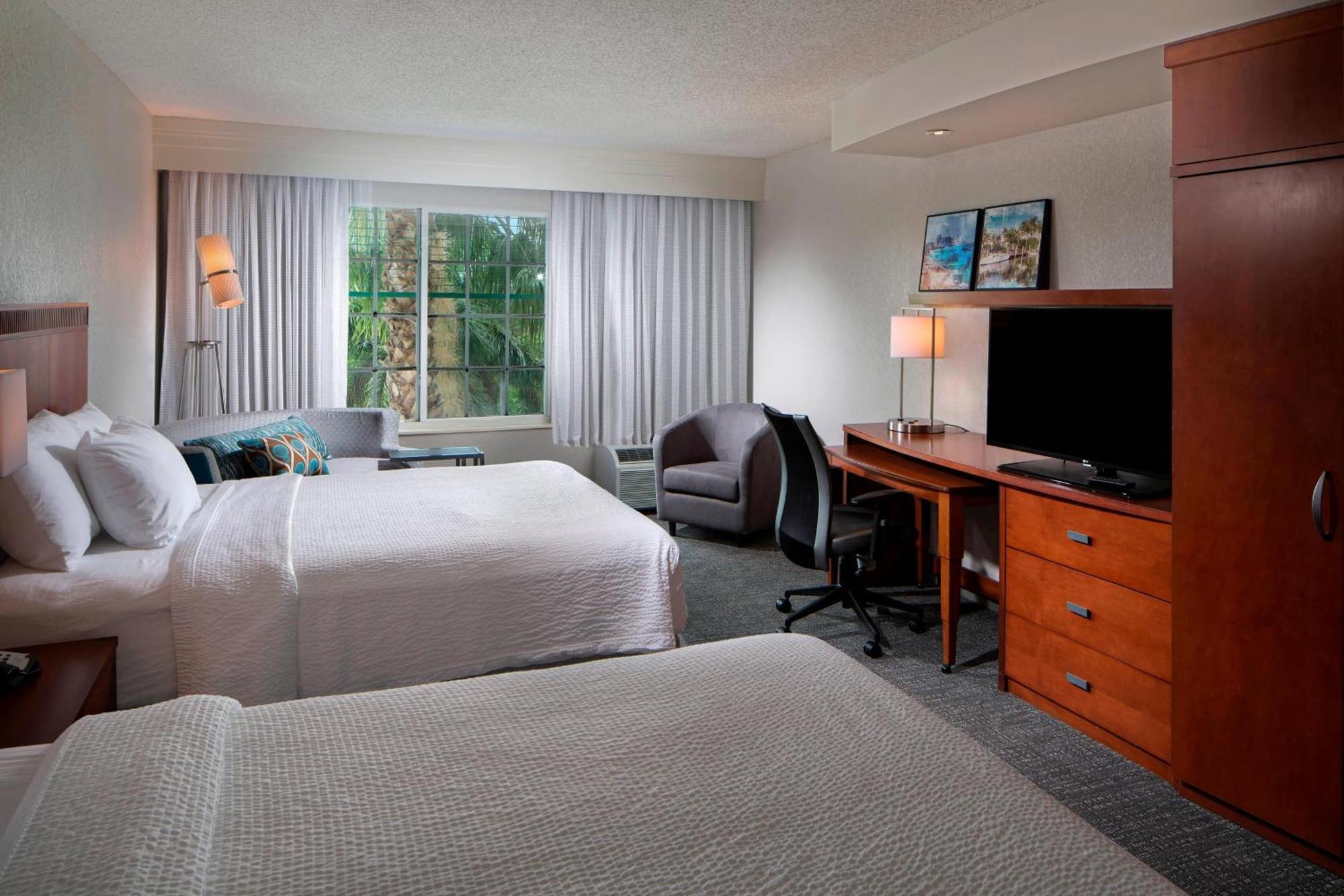 Courtyard By Marriott Fort Lauderdale Airport & Cruise Port Dania Beach Exteriér fotografie