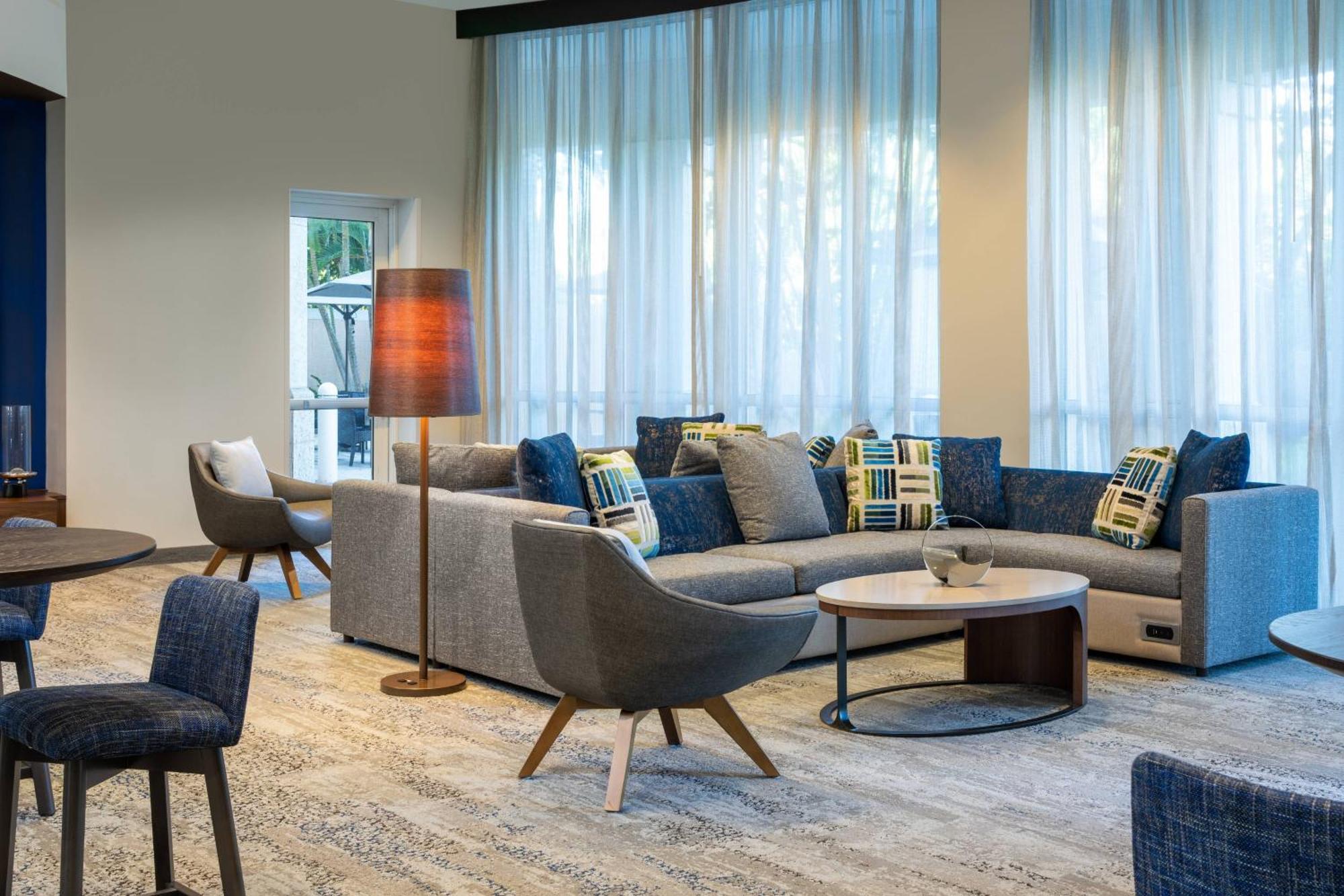 Courtyard By Marriott Fort Lauderdale Airport & Cruise Port Dania Beach Exteriér fotografie